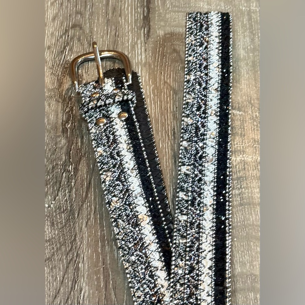 Y2K Vintage Silver, White & Black Glitter Glitz Western Studded Beaded Edge Belt